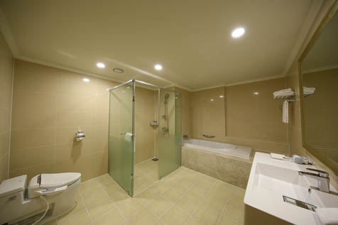 호텔-헐리우드(슈퍼킹+세미더블)-조식불포함